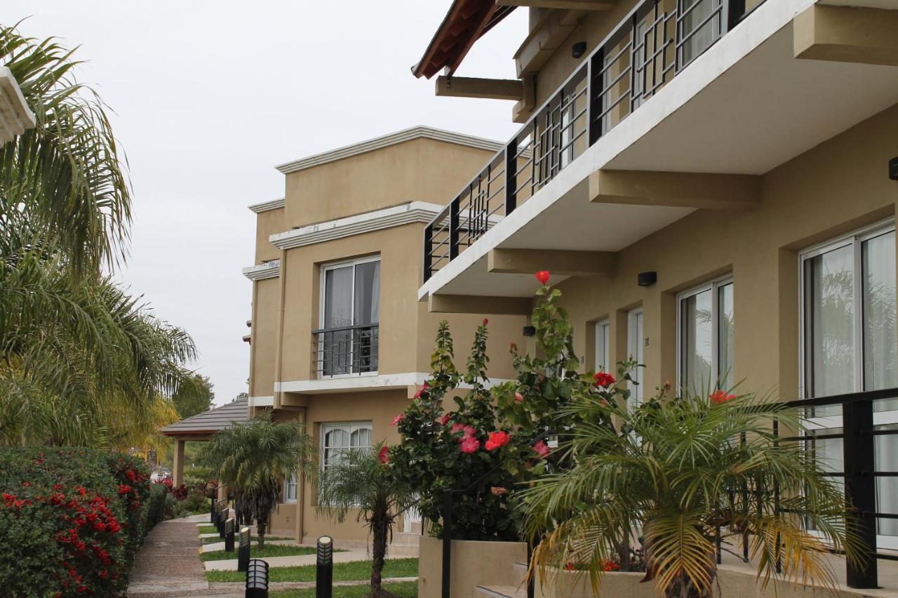 Brisas del Lago Apart y Hotel Federación Exterior foto